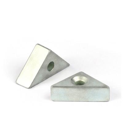 China Industrial High Quality N52 Magnet Triangle Shaped Customized Neodymium Magnet for sale