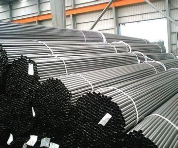 China Kleine Diameter Gelaste Roestvrij staalbuis voor het Buigen van gat-Boring die 0.25mm - 8mm flakkert Te koop