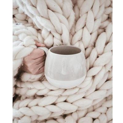 China i@home Anti Dust Mite Handmade Fat Hand Knit Blanket Luxury Cream Color Chunky Throw Blanket for sale