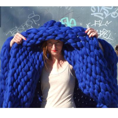 China Wholesale i@home Folded Handmade Fat Knit Blanket Luxury Blue Color Wool Chunky Throw Blanket for sale