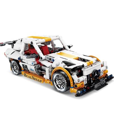 China DIY TOY 572+ Pcs Plastic ABS Assemble And Install Good Price Wholesale Decoration Desktop New Car Toys Build Block To Build for sale