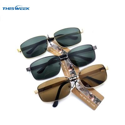 China Around 2022 New Small Square Outdoor Driving Mirror Men's Sunshades Polarized Sunglasses for sale