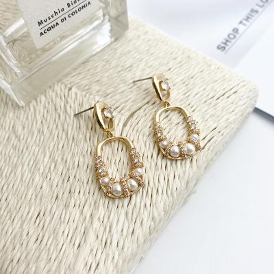 China FASHIONABLE Wholesale Exquisite Women's Earring Stud Earrings CZ Micro Zircon Micro Zircon Pearl Imitation Drop Earrings for sale