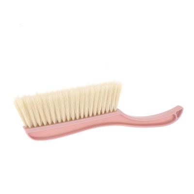 China Wholesale Soft Easily Cleaned Stiffened Natural Dusting Counter Brush For Clothes Office Sofa Duster Small Particles Hair Cleaning Remover for sale