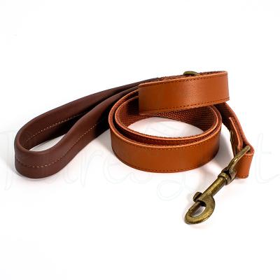 China Custom Brand Outdoor Leather Dog Leash Padded Classic Type Pet Leashes For Dogs And Cats for sale