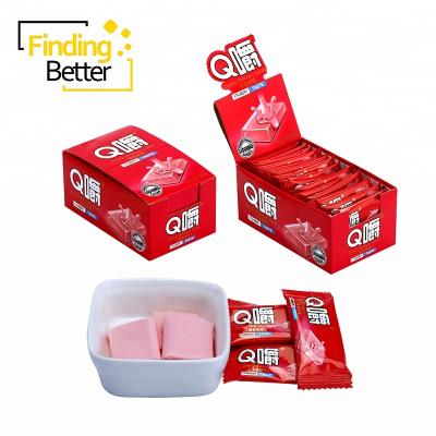 China Fruity Soft Chewy Strawberry Soft Chewy Morango Candy Milk and Morango Cube Natural Halal Chewy Candy for sale