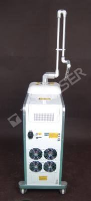 China 10.4Inch 1064nm Q-switch Nd Yag Laser , 532nm Tattoo Melasma Removal for sale