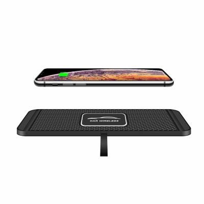 China Wireless Charger Platform Mobile Phone QI Car Holder Fast Charging Wireless Car For iPhone Car Wireless Charger Pad For Iphone XS max for sale