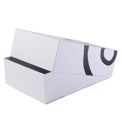 China Disposable custom private label printing corrugated cosmetic packaging delivery sliver apparel box makeup gift shoe box for sale