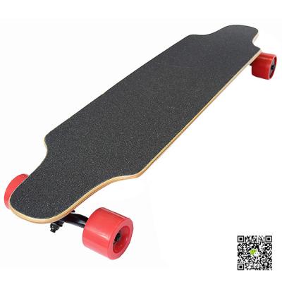 中国 4つの車輪の電気Longboardのスケートボード、自動スケートで滑る板 販売のため