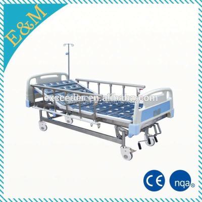 China Hospital Bed EMB-58 Ward Bed With Three Revolving Adjustable Levers, Ambulance Patient Sick Bed, Manual Bed For Hospital for sale