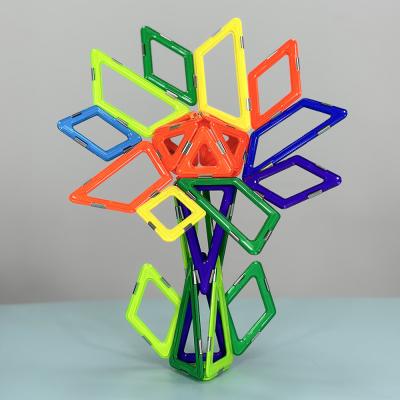 China Kleurrijke bloemen Magnetische geometrische tegels Magnetische bouwstenen Voor 3-jarigen Te koop