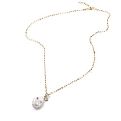 China 2022 Fashionable Environment Friendly Gold Plated Necklace Chain Pearl Baroque Shaped Pendant Necklace for sale