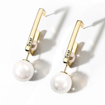 China 2021 Trendy Fashion Luxury Designer Party Women Geometric Pearl Stud White Red Detachable Earrings for sale