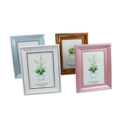 China Factory Direct Sale Environmentally Friendly Mini Kid Large Wedding Plastic Slanted Picture Frame Injection Sign Holder for sale