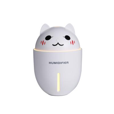 China 2021 Cute Creative Cute Cartoon Cat Mini Humidifier USB Car Desktop Bedroom Car Air Atomization Sterilizer for sale