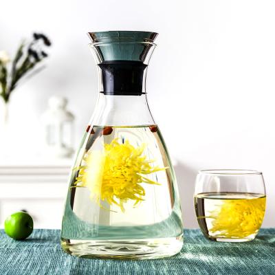 China WITH LID High Capacity Kettle Cold Water Juice Dispenser Lemon Soda Scented Teapot Wine Decanters Glass Jugs for sale