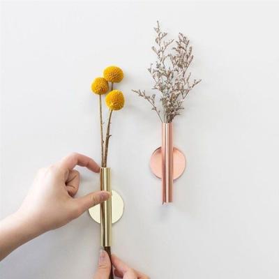 China Custom Eclectic Luxury Wall Sticker Flower Vase Metal Wall Flower Vase Wall Hanging Decoration Furniture Brass Hardware Metal Vase for sale