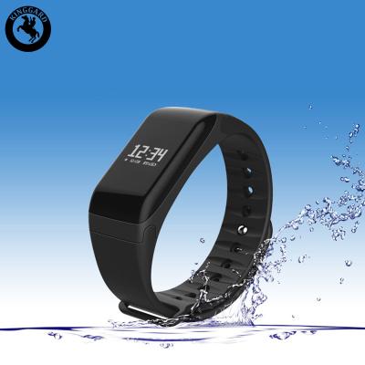 Cina New 3G Blood Pressure Fitness Wearable Smart Watch Pedometer Sports Fitness Tracker F1 Smart Bracelet Wristband Record Watch in vendita