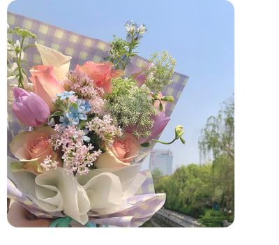 China Recycled Materials Envelope Custom Paper Kraft Paper Flowers Floral Paper for sale