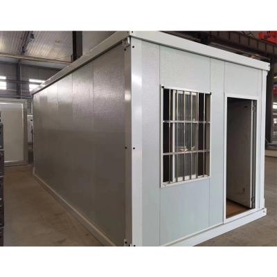 China ISO9001-2000 Certified Mobile Living Container House With Detachable Design And Materials for sale