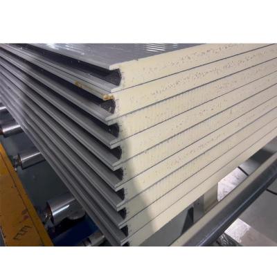 China Customized Polyurethane Composite Panels 50mm Insulated Exterior Wall Sandwich Panel for sale