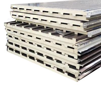 China Fireproof PU Roofing Sheet Aluminum Polyurethane Foam Sandwich Roofing Panels for sale