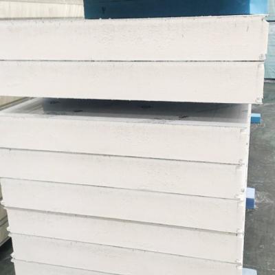 China 20 Years Temperature Resistant Polyurethane Sandwich Panel for sale