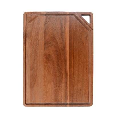 China Factory Price Sustainable Rectangle Shaped Wooden Acacia Pizza Skin Cheese Cutting Board With Sink And Handle Design for sale