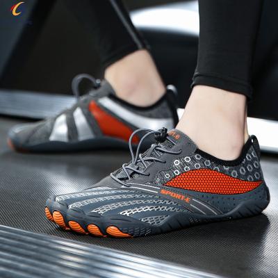 China CUSHIONING Wholesale Lace Up Men's Casual Water Shoes Barefoot Shoes For Water Swimming Shoes for sale