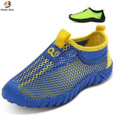 China Wholesale Round Boys Mesh Running Shoes Kids Beach Shoes Kids Water Shoes for sale