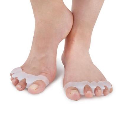 China Big Toe Silicone Gel Toe Separator Corrector No Squeezing Straightener Cover for sale