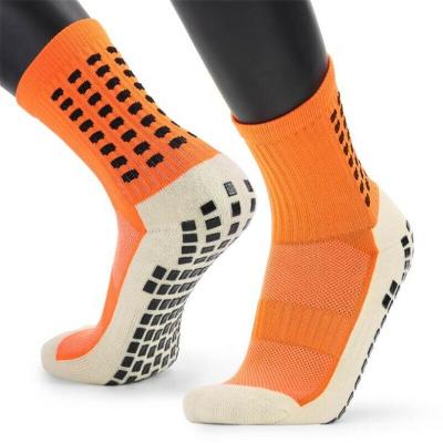 China 2022 Wholesale New Sports Anti Slip Football Socks Cotton Breathable Grip Socks for sale