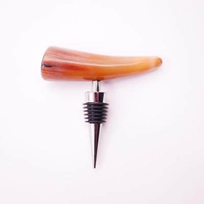 China Viable Natural Zinc Alloy Bull Horn Wine Bottle Stopper for sale