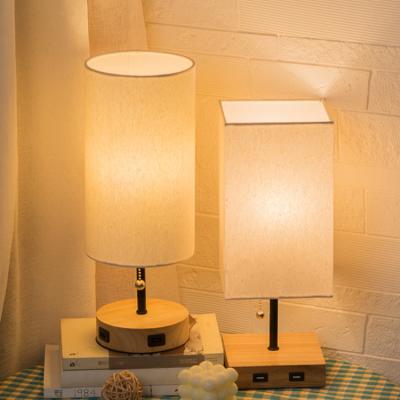 China Modern Decorative Table Lamps for Bedrooms, Desk Lamps for Home Office, Desk Lamp with 2 USB Charging Ports for sale