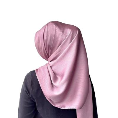 China Polyester Pleated Tie Silk Muslim Head Scarves Ladies Hijab Satin Shimmer Plain Hijab Supplier Malaysian Supplier for sale