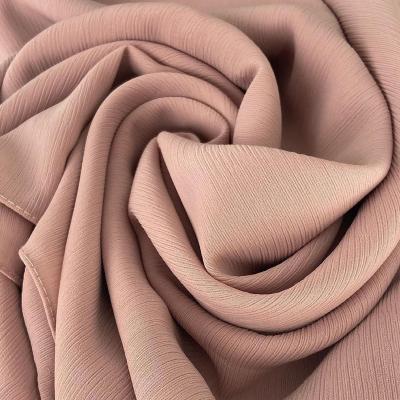 China Custom Logo Hijab Supplier Muslim Women Chiffon Hijab Scarf New Mini Pleated Shawl Hijab Crinkle Chiffon Hair Shawl High Quality Scarf for sale