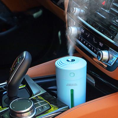 China Portable Car Air Freshener Humidifier USB Rechargeable Car Air Purifier Humidificador Small MINI for sale