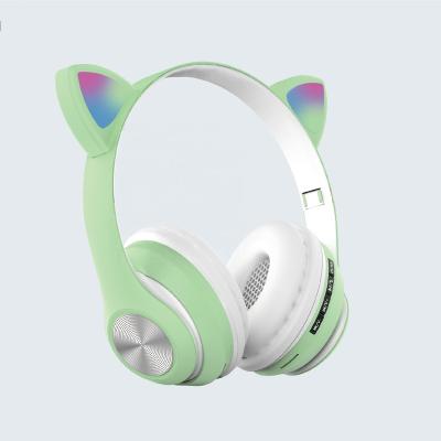 China Bulk Pink 2021 OEM Free Blue FM LED Cat Ear Headphone Kids Noise Stereo Sound Canceling Gaming Headset Earbuds Wireless Headset for sale