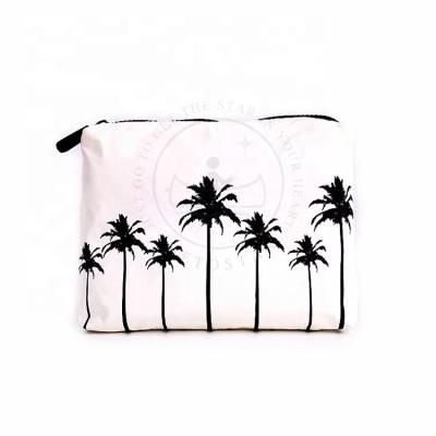 China China eco-friendly supplier coated tyvek cosmetic pouch custom printed pu coated tyvek paper makeup bag waterproof lightweight soft tyvek bag for sale