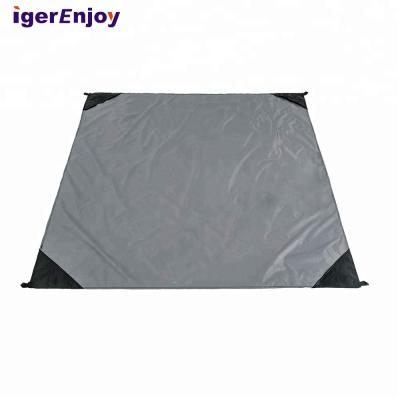 China Picnic/Camping/Hiking Large Water Repellent Foldable Sand Freestanding Beach Mat for sale