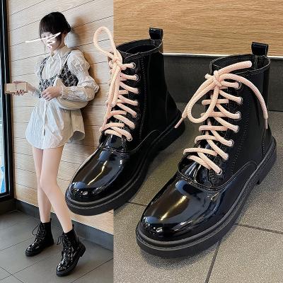 China Other Fashion Round Toe Ladies Western Boots Women Black Platform Heel Lady Leather Boots Women's Flat Shoes for sale