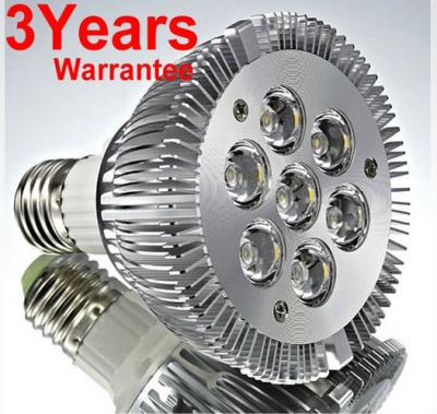 China 7W PAR30 Warm White LED Spotlight Bulbs With San'an chips in 525lm for sale