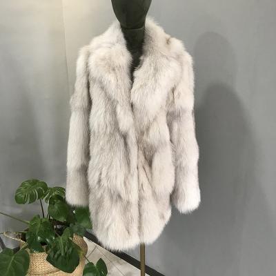 China New Design Anti-wrinkle Warm Fur Coat Customized Women Winter Genuine Fur Coat for sale