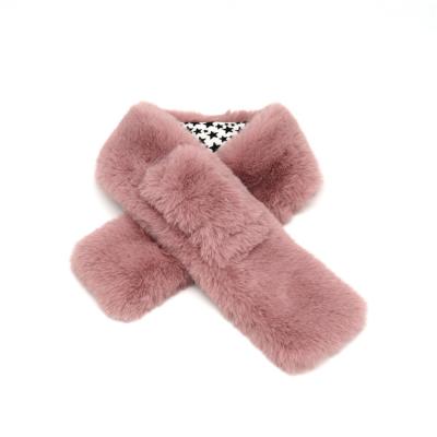 China Korean Fashion New Arrival Rabbit Women's Faux Fur Collar Scarf Winter Warm Shawl Scarf Korean Faux Fur Scarf for sale