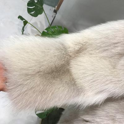 China Anti-Wrinkle Fashion Wholesale Outwear Customized Fur Coat Women Rows Winter Women Coat Collar for sale