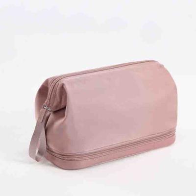 China Large capacity fashion custom large capacity oxford makeup bag woman outdoor traveling cosmetics bag for sale