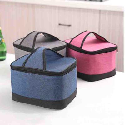 China Who respects the environment. Durable.insulated Fashion Custom Waterproof Polyester Lunch Bag Thermal Foil Insulated Reusable Picnic Cooler Bag for sale