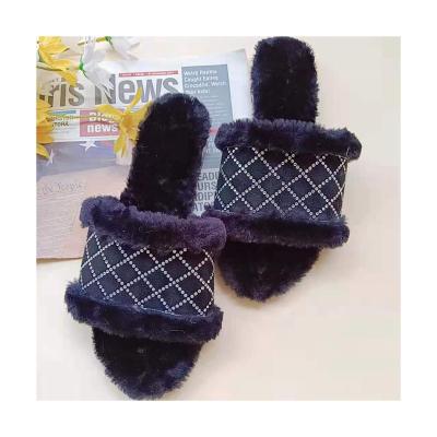 China Fashion Trend Bedroom Indoor Soft Sandals Luxury Fashion Slides Women Fluffy Slippers for sale