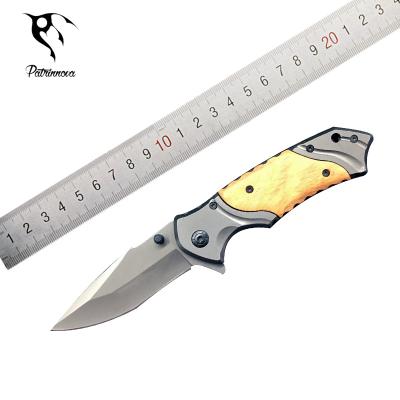 China Non-Variable Manufacture Field Stainless Steel Hunting Wholesale Tactical Folding Pocket Knife With Wood Handle for sale